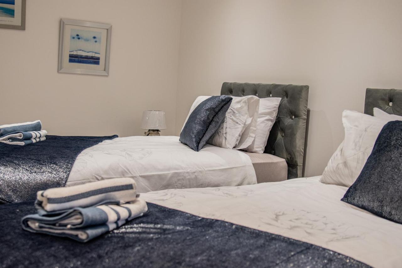 Bv Comfy Spacious 3 Bedroom House At Tatton Street Manchester Exteriör bild